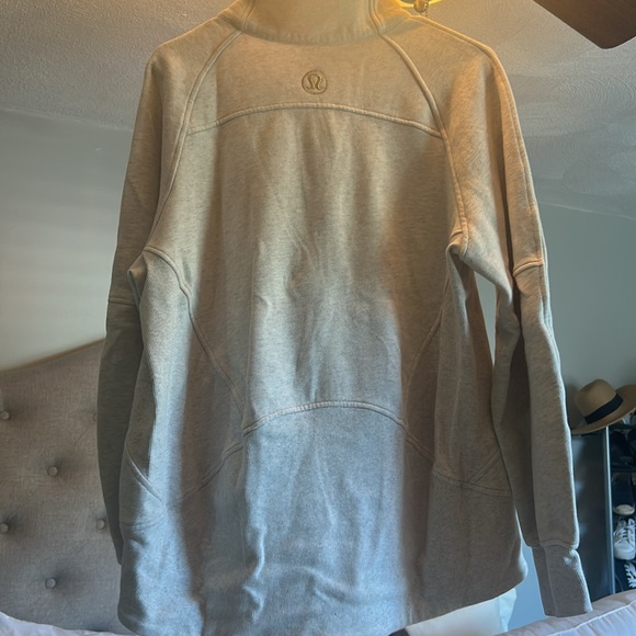M/L Lululemon oversized scuba sweatshirt - Picture 3 of 6